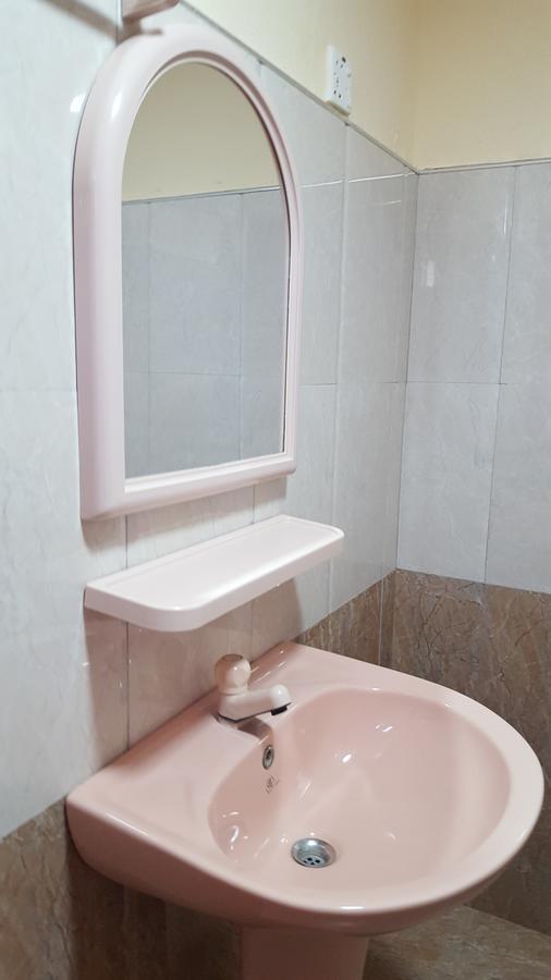 Tulip Guest Inn Point Pedro Экстерьер фото