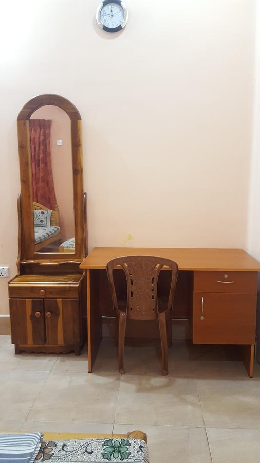 Tulip Guest Inn Point Pedro Экстерьер фото