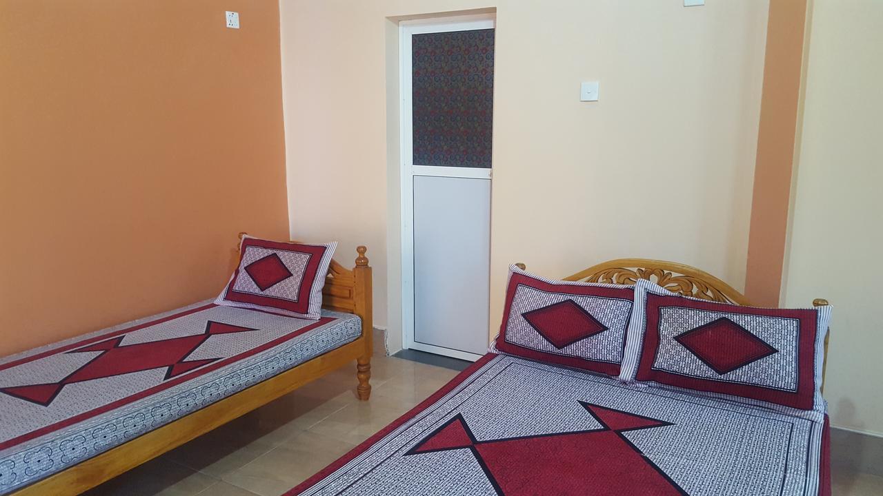 Tulip Guest Inn Point Pedro Экстерьер фото