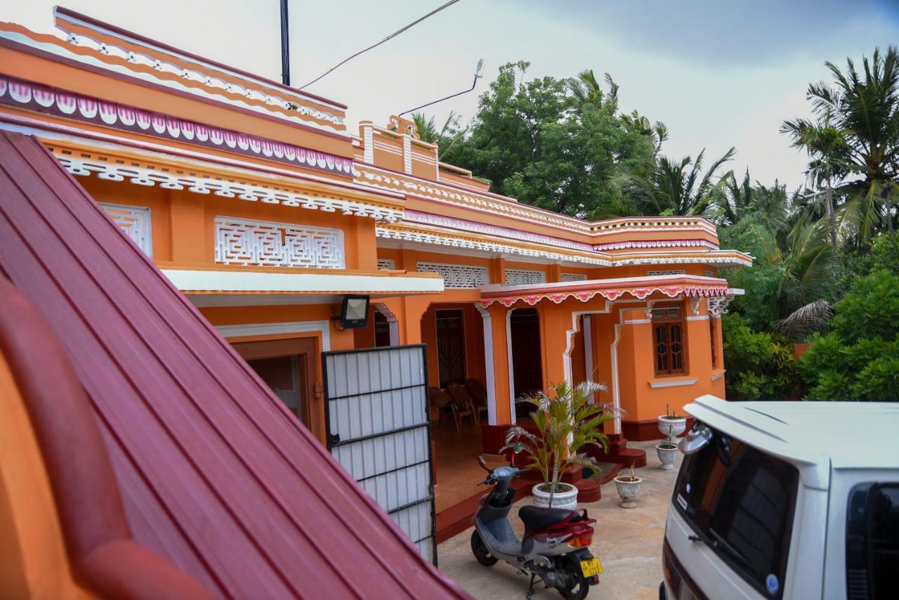Tulip Guest Inn Point Pedro Экстерьер фото