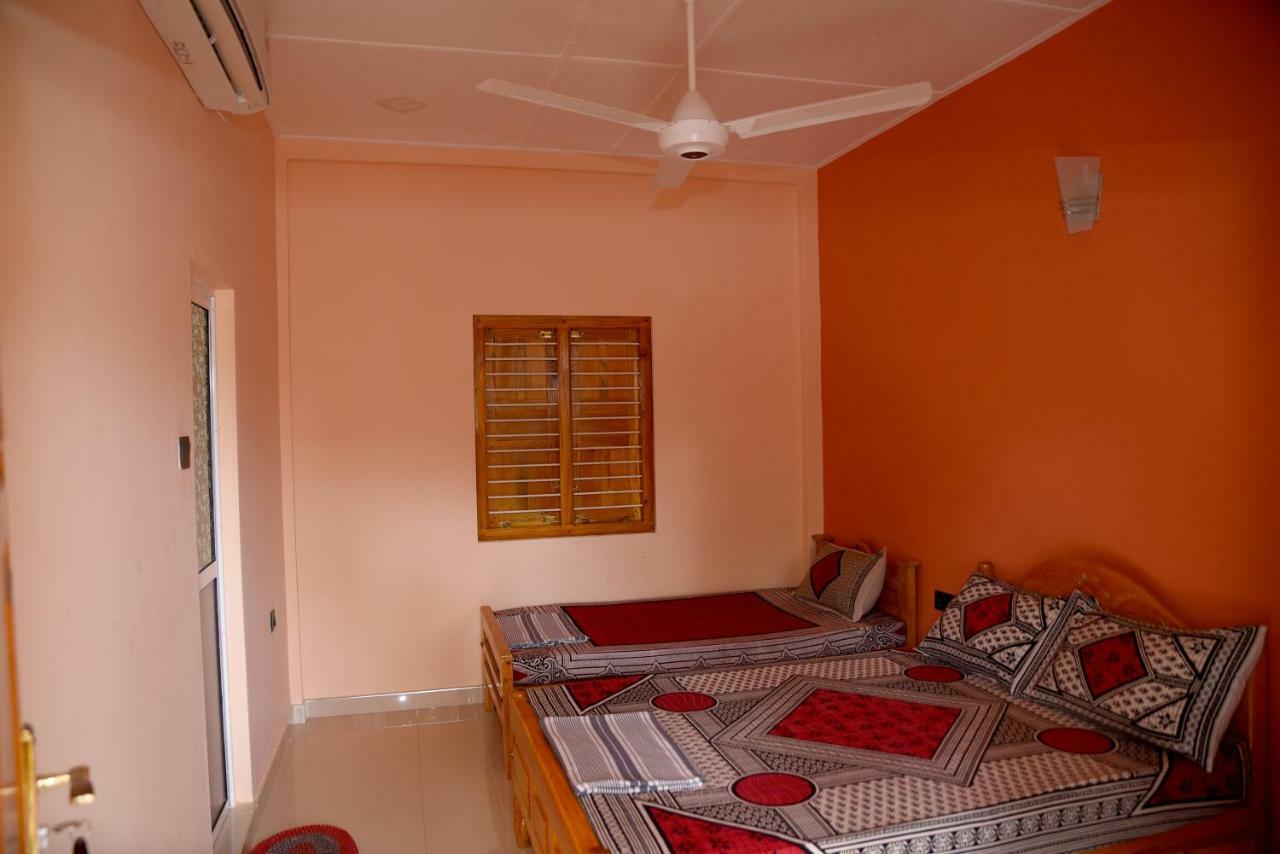 Tulip Guest Inn Point Pedro Экстерьер фото