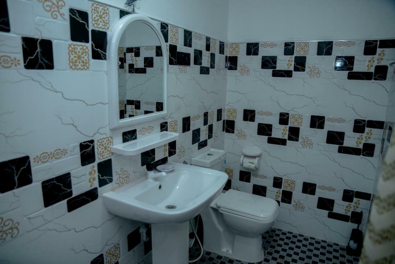 Tulip Guest Inn Point Pedro Экстерьер фото